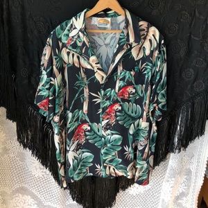 Vintage men Hawaiian shirt